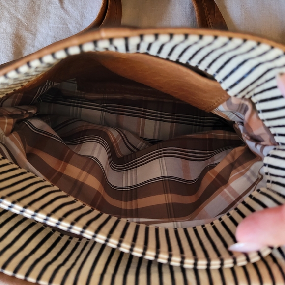 Textured Brown Crossbody Bag - Picture 11 of 11